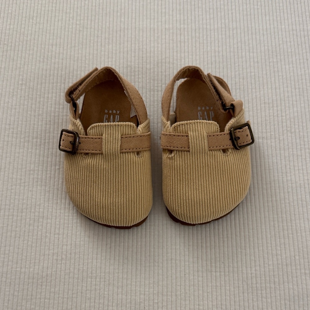 Baby Gap Corduroy Clogs - Picture 2 of 3